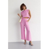 Літній жіночий костюм із брюками та топом із зав'язками  рожевий колір