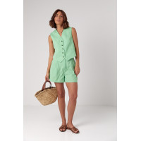 Літній жіночий костюм лляний з шортами та жилетом  салатовий колір