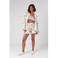 Жіночий костюмтрійка прикрашений вишнями  молочний колір