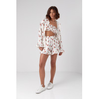 Жіночий костюмтрійка прикрашений вишнями  молочний колір