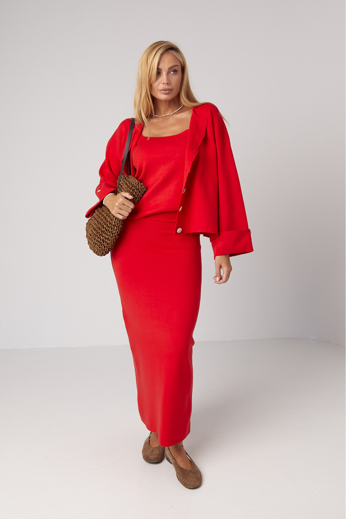 В'язаний костюмтрійка з кардиганом спідницею та топом  червоний колір