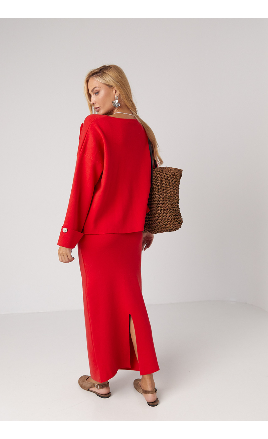 В'язаний костюмтрійка з кардиганом спідницею та топом  червоний колір