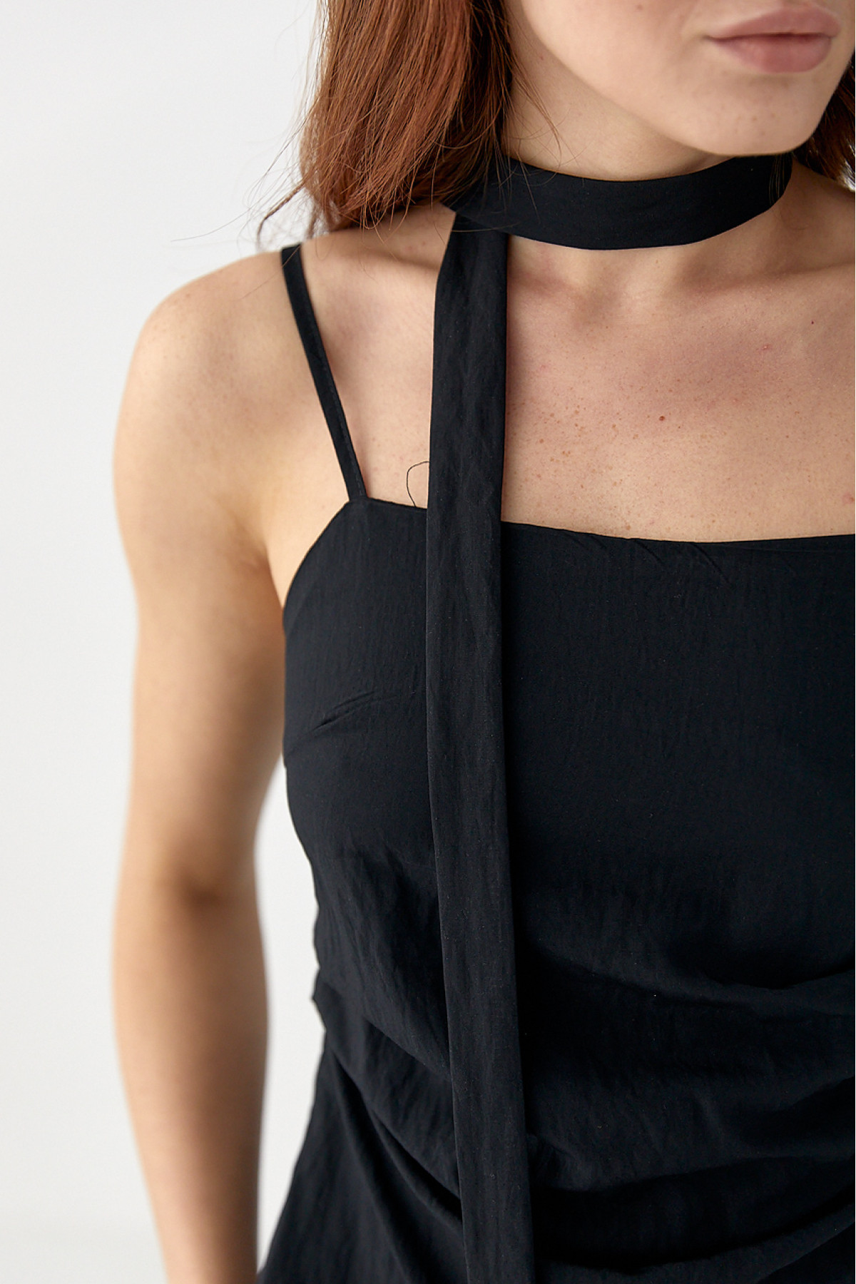 Костюм з асиметричним топом і штанамипалаццо  чорний колір