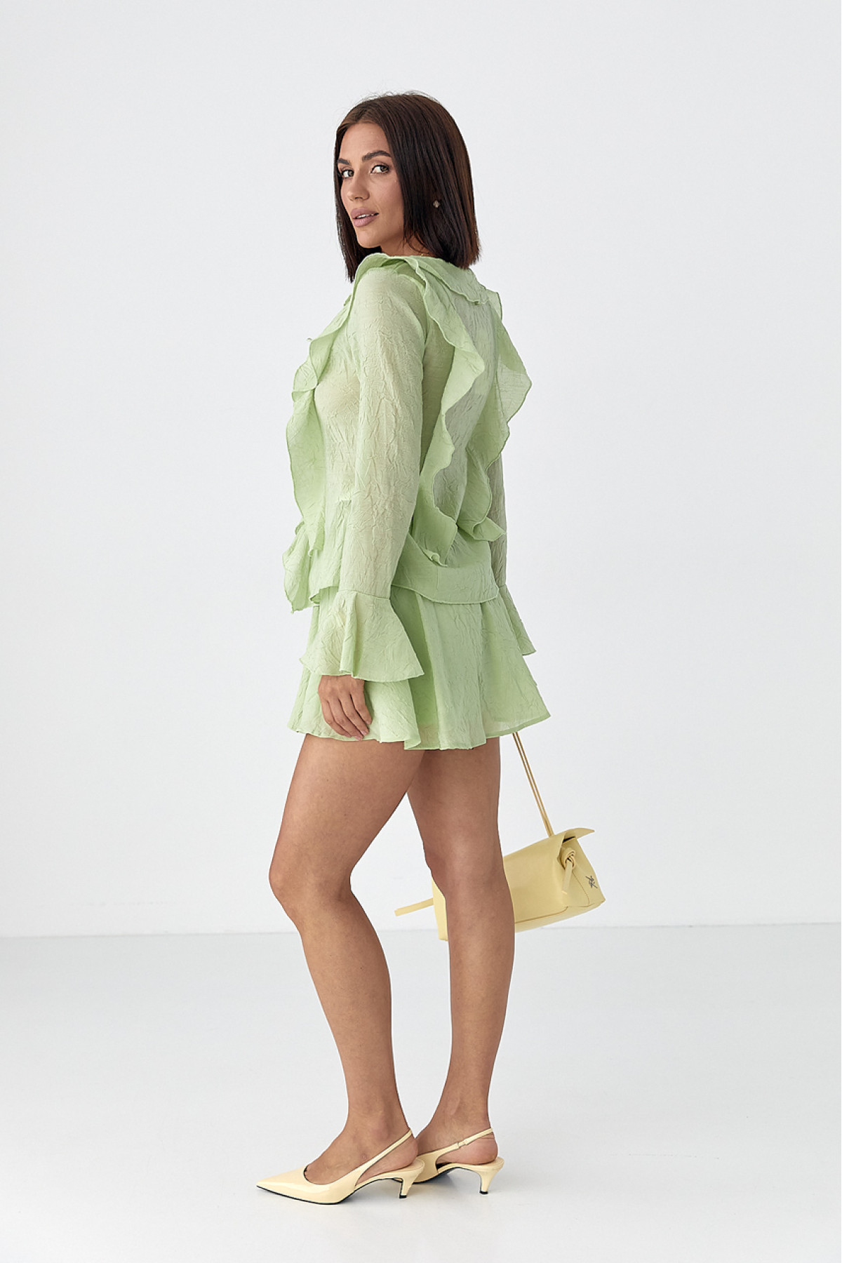 Літній костюм зі спідницею і блузою з рюшами  хакі колір