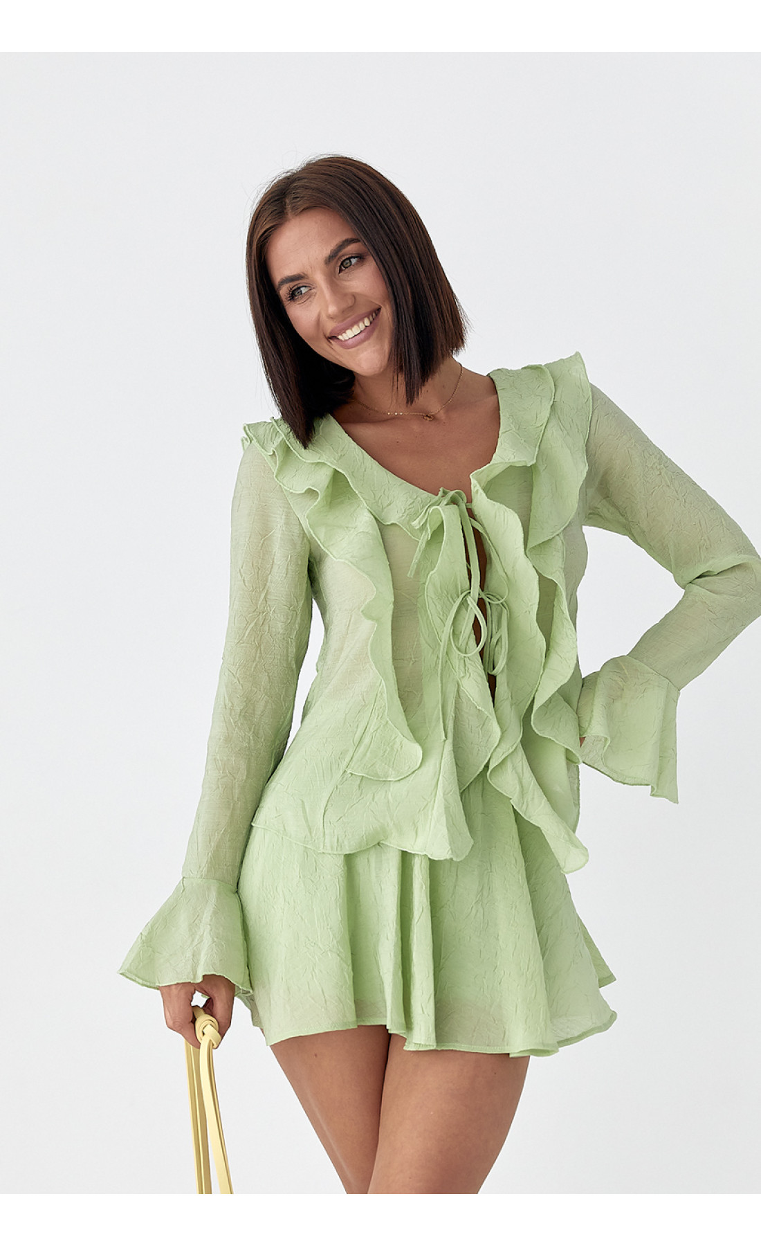 Літній костюм зі спідницею і блузою з рюшами  хакі колір