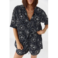 Літній квітковий костюм з шортами і сорочкою  чорний колір