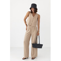 Літній брючний костюм із жилеткою  кавовий колір