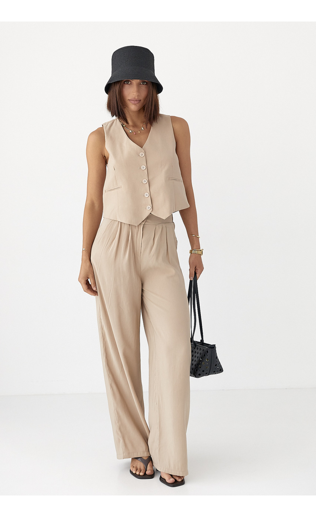 Літній брючний костюм із жилеткою  кавовий колір