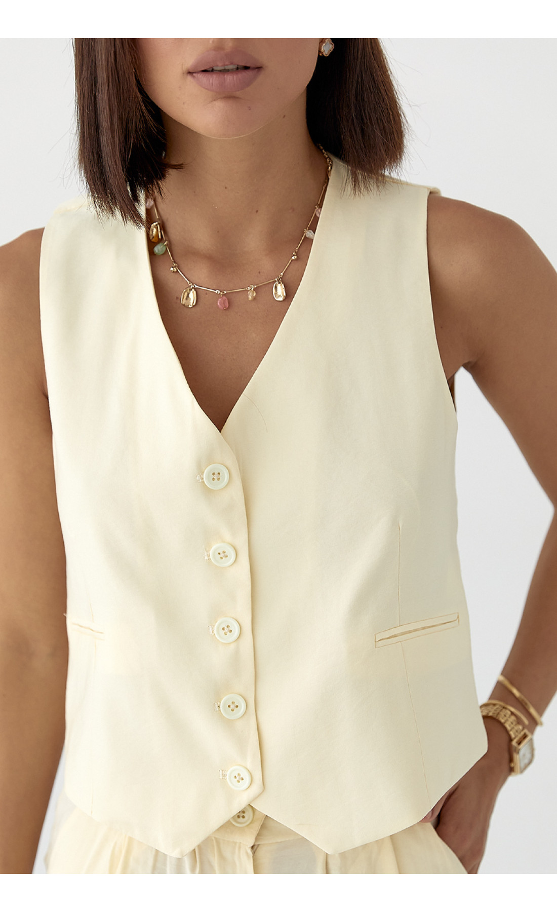 Літній брючний костюм із жилеткою  лимонний колір