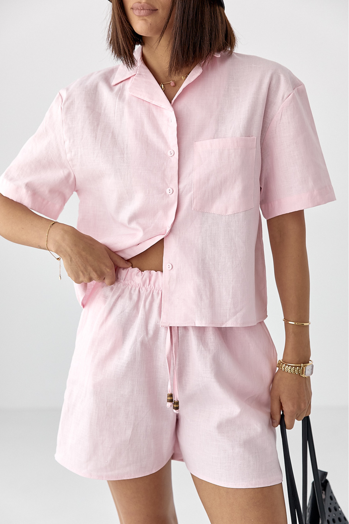 Льняний костюм із сорочкою та шортами  рожевий колір