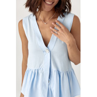 Класичний костюм із жилеткою з оборками та штанами  блакитний колір