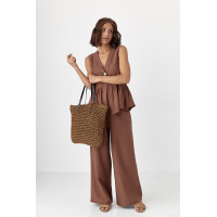 Класичний костюм із жилеткою з оборками та штанами  коричневий колір