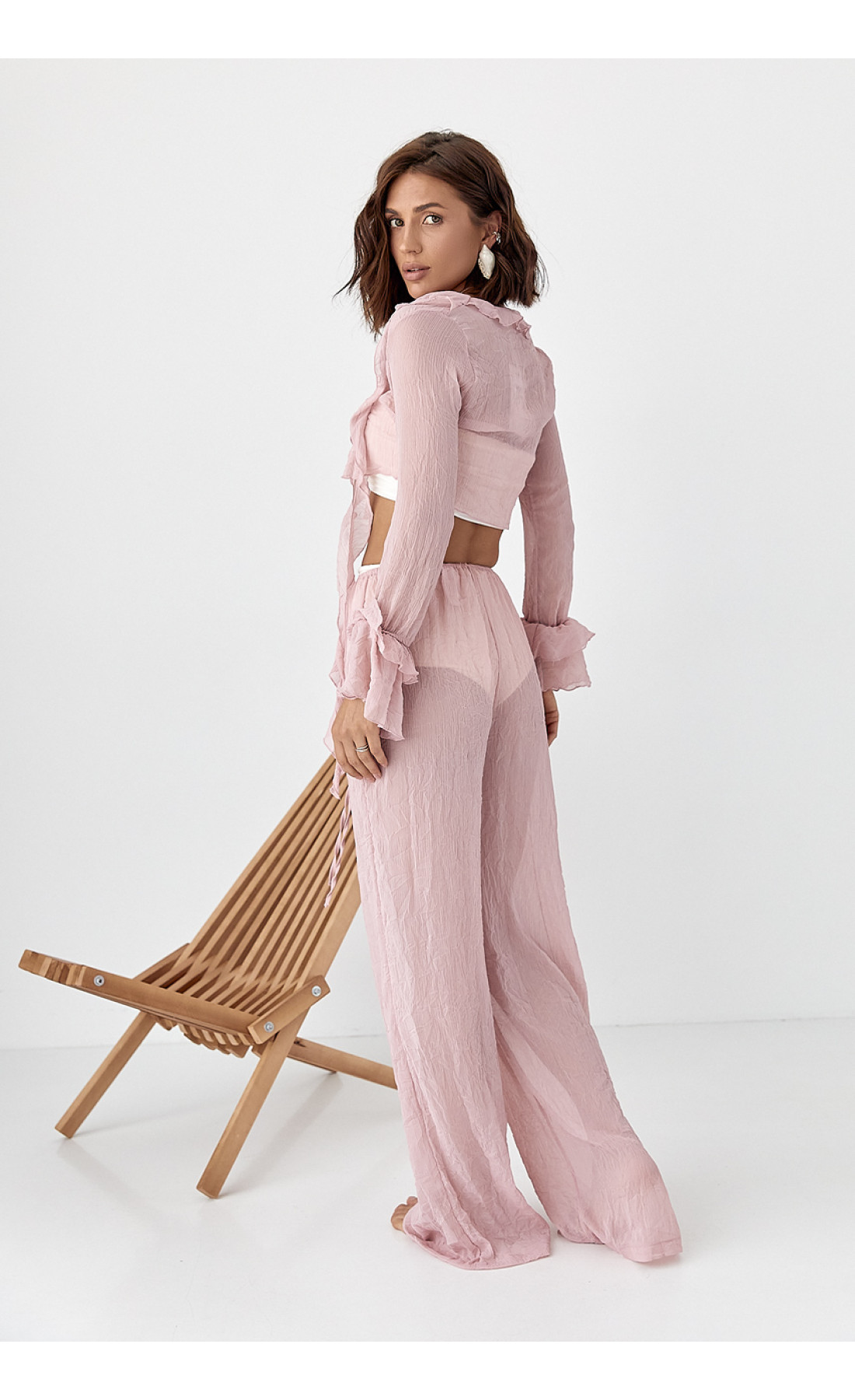 Прозорий пляжний костюм з рюшами  пудра колір