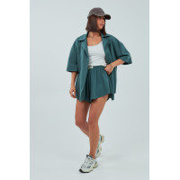 Трикотажний костюм із шортами та сорочкою  зелений колір