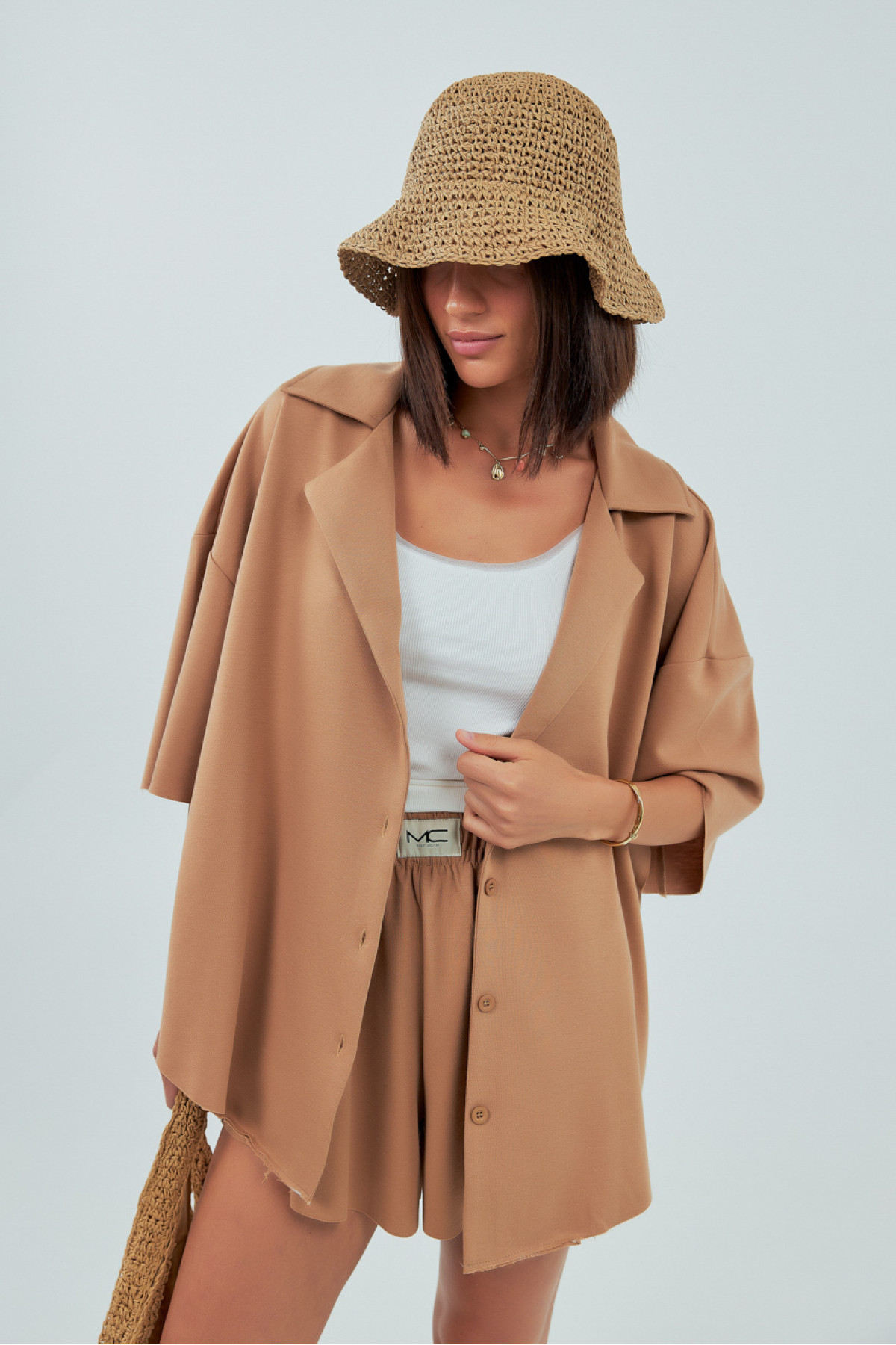 Трикотажний костюм із шортами та сорочкою  коричневий колір