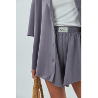 Трикотажний костюм із шортами та сорочкою  сірий колір