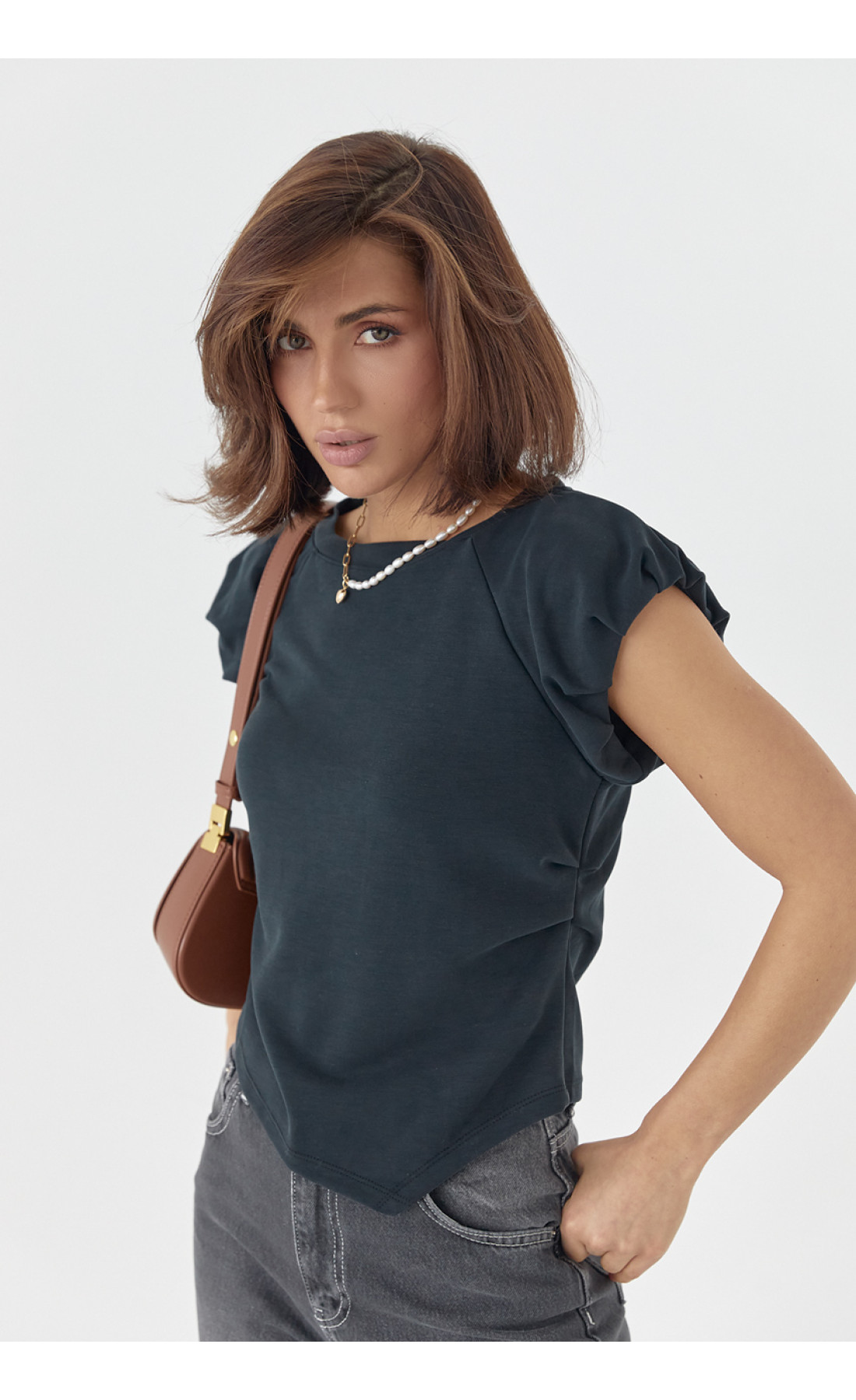 Жіноча футболка з пишними рукавами  темносиній колір