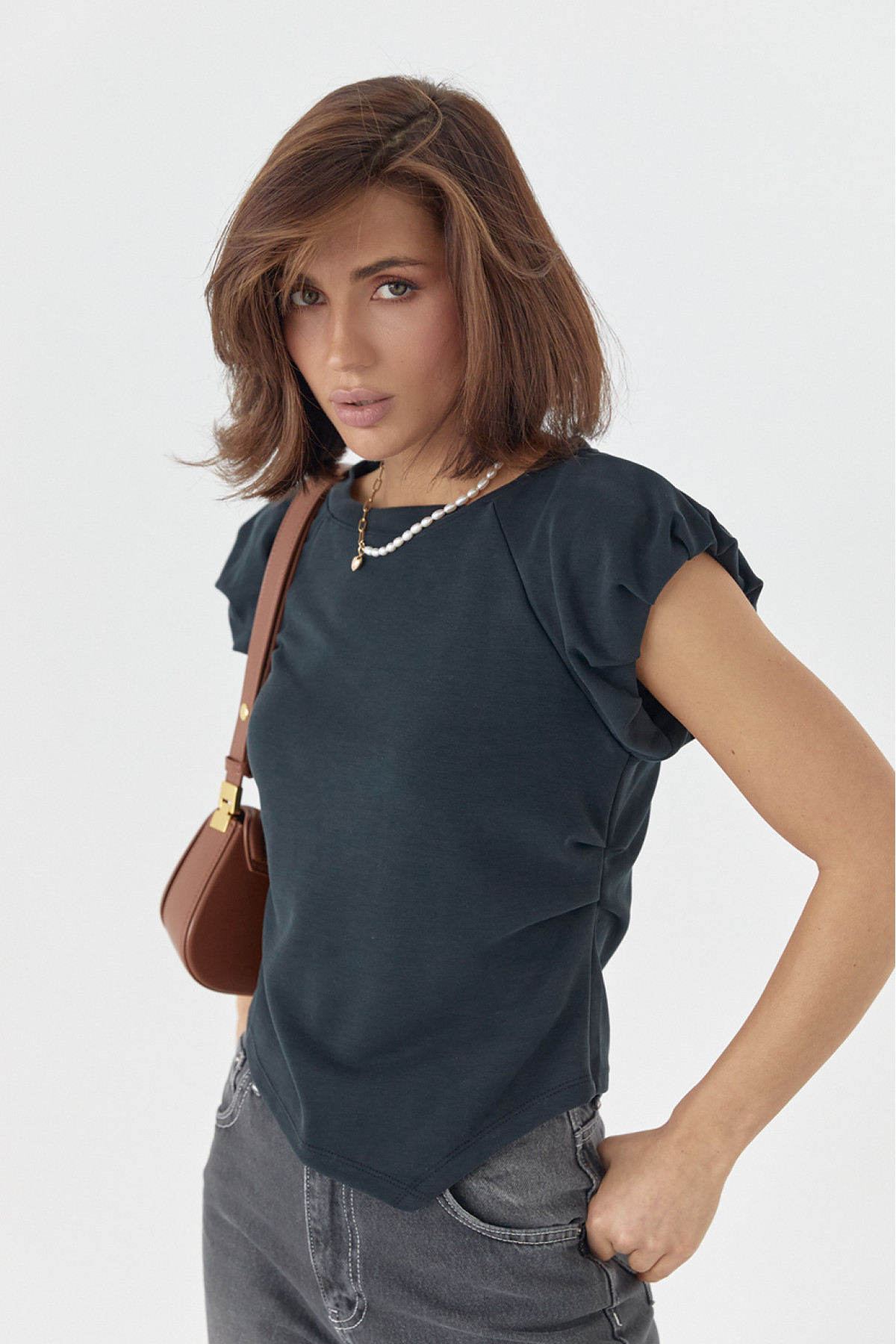 Жіноча футболка з пишними рукавами  темносиній колір