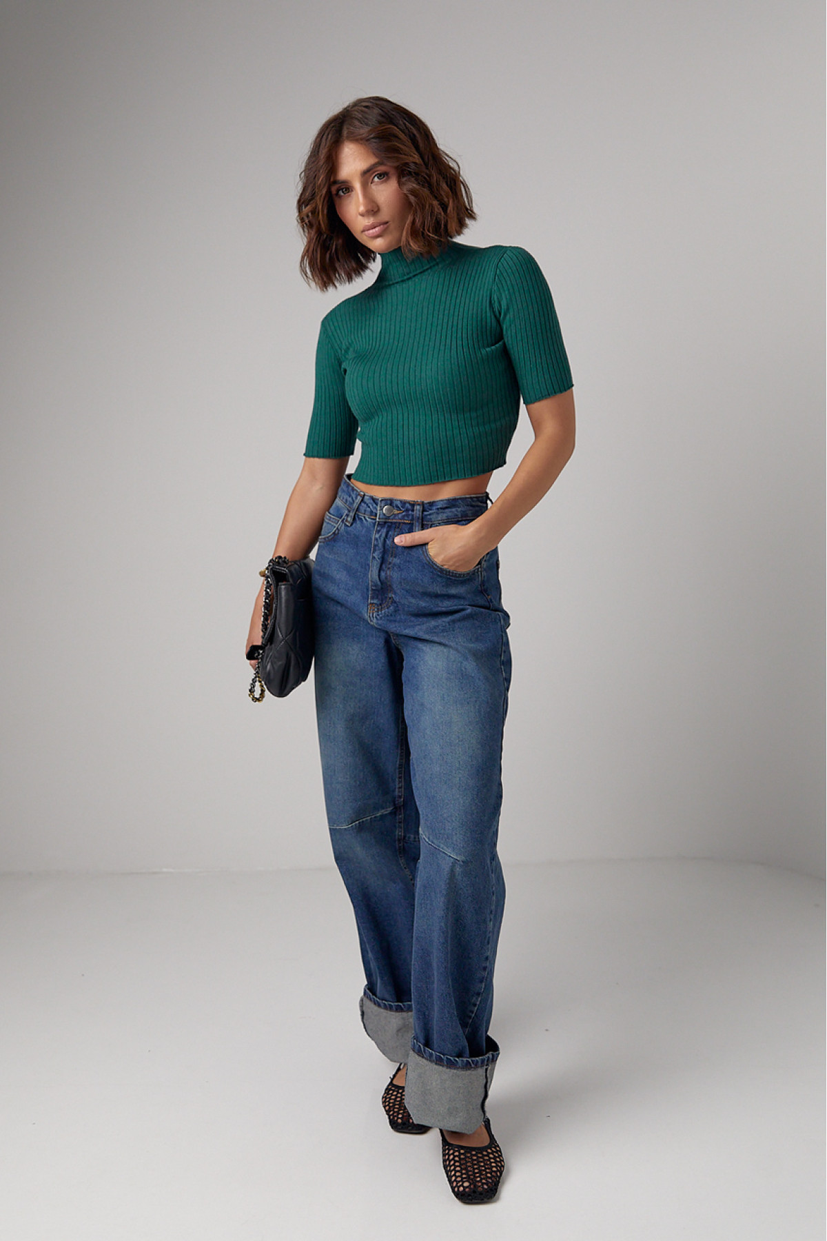 Жіноча вкорочена водолазка з коротким рукавом  зелений колір