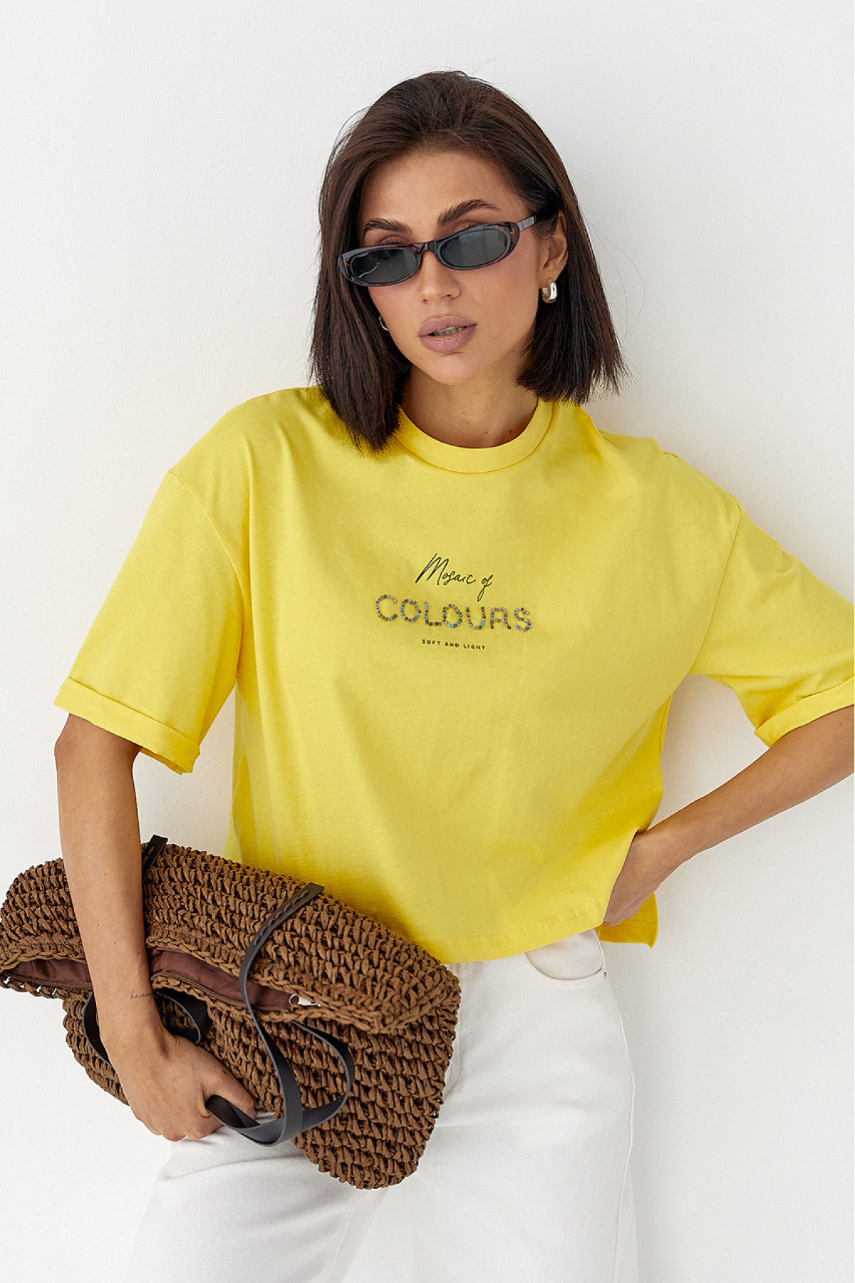 Футболка з надписом із бісеру  жовтий колір