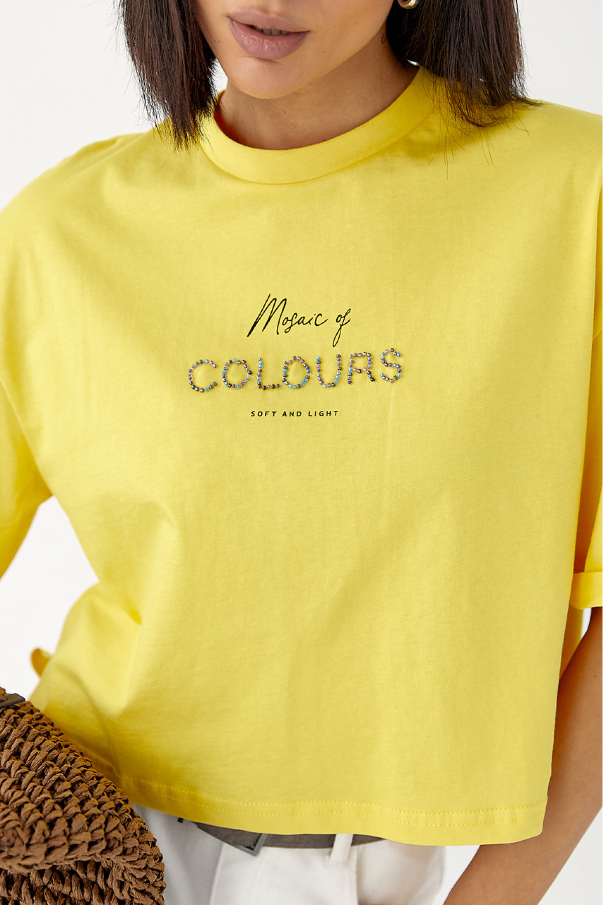 Футболка з надписом із бісеру  жовтий колір