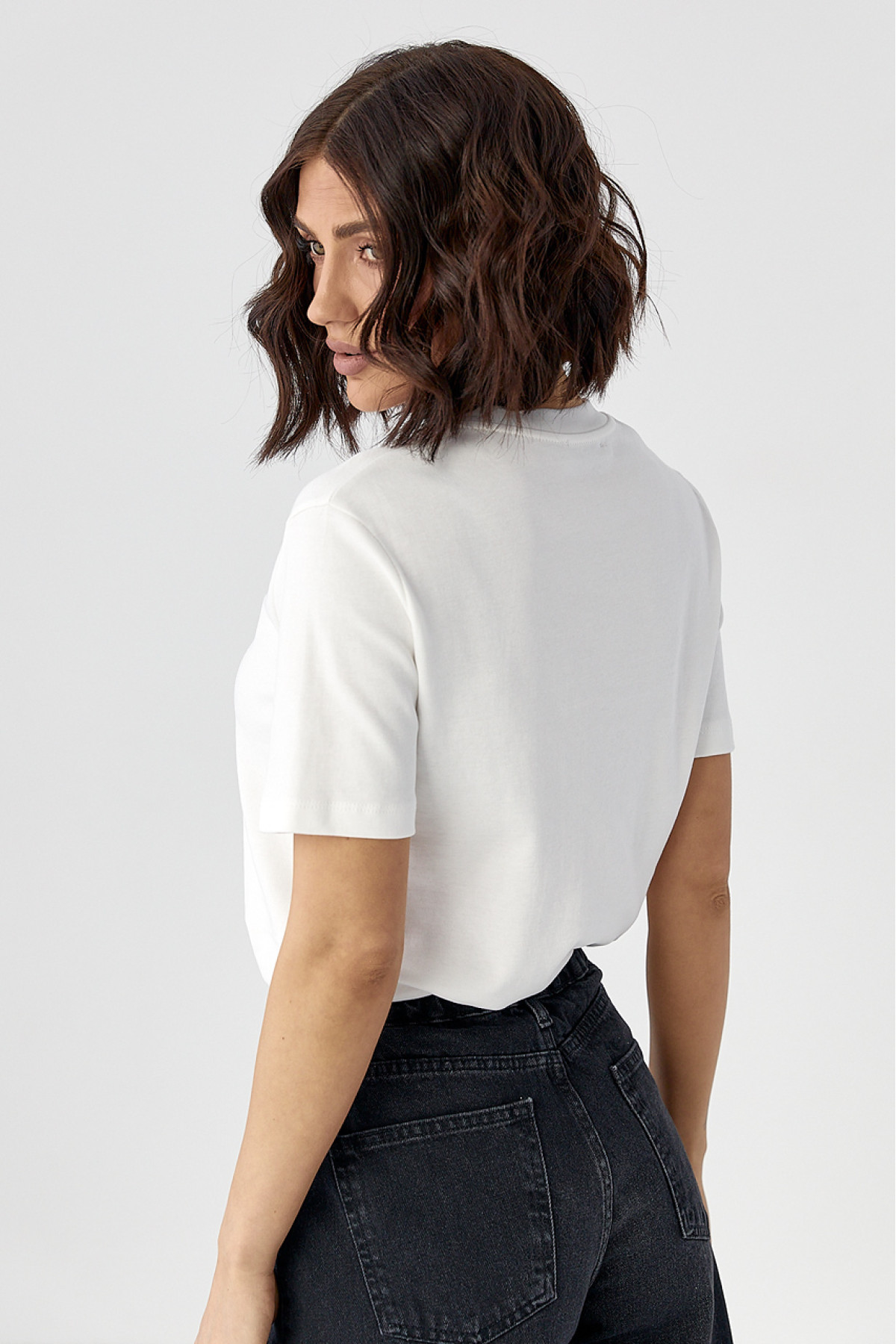 Футболка з вирізом у формі серця  молочний колір