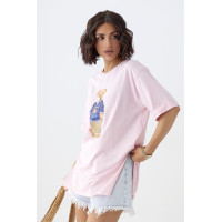 Футболка з ведмедиком і розрізами з боків  рожевий колір