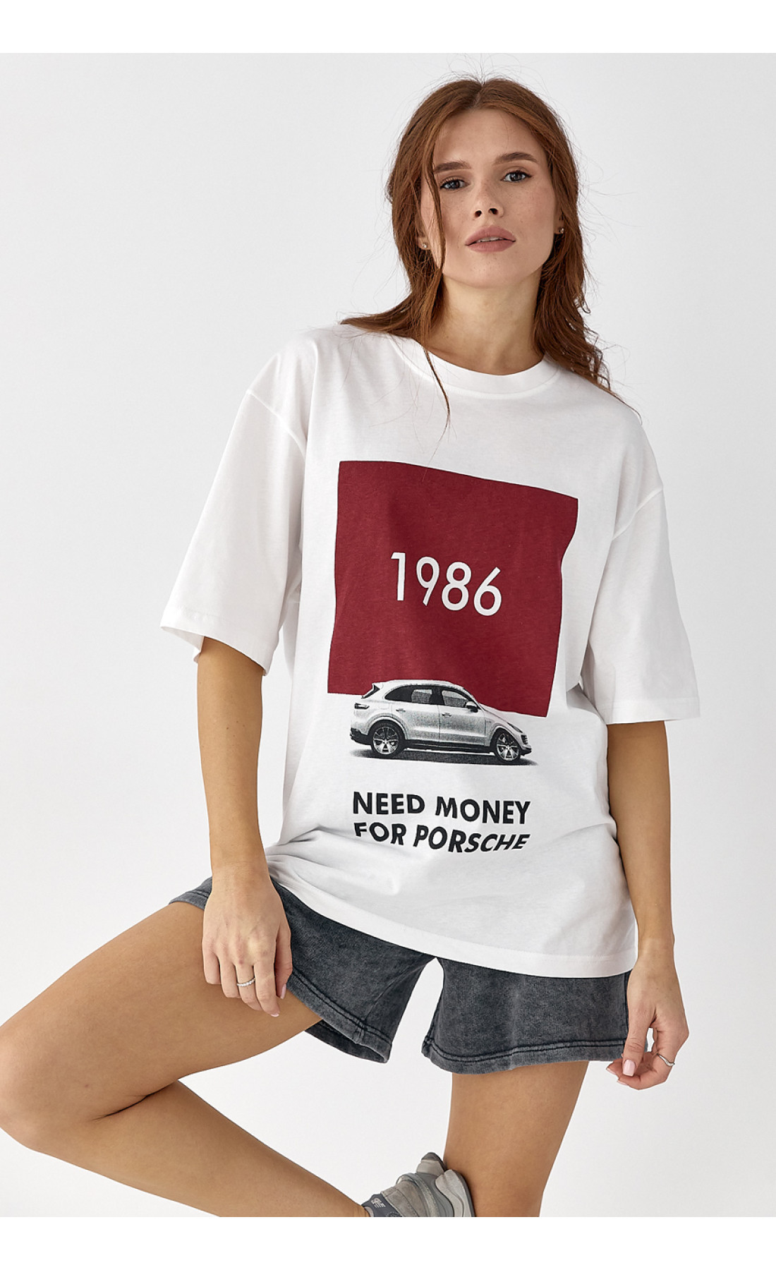 Жіноча футболка з принтом Porsche  білий колір