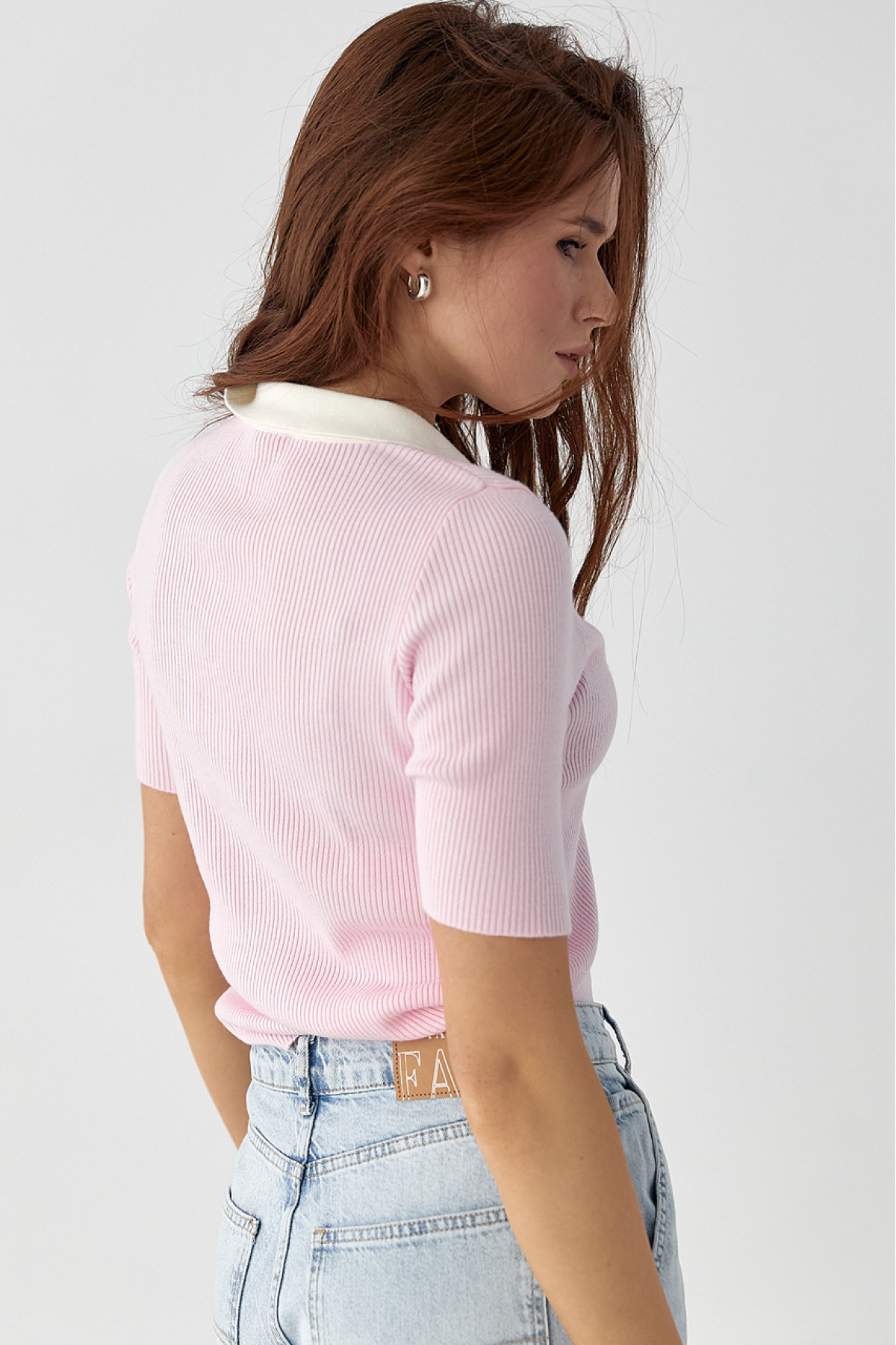 Поло в рубчик з контрастним комірцем  пудра колір