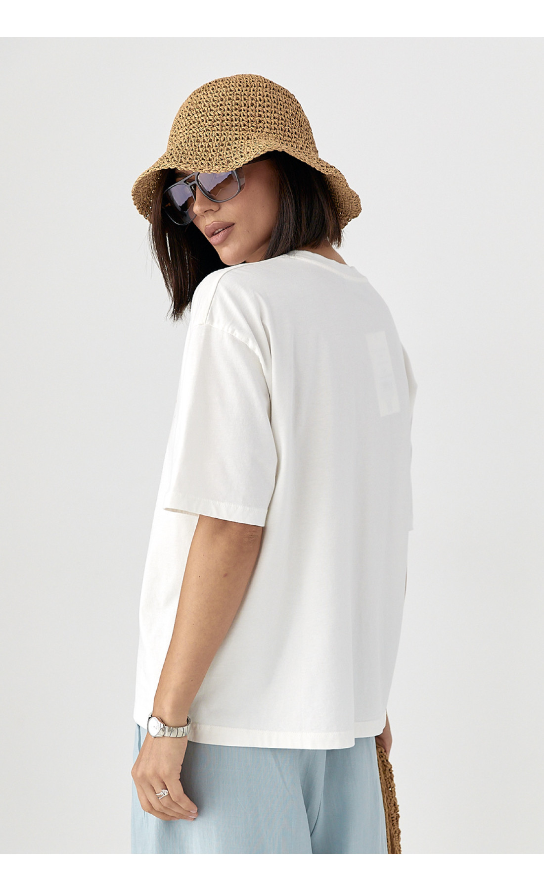 Футболка жіноча з принтом  молочний колір