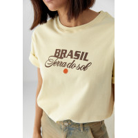 Бавовняна футболка з написами  лимонний колір