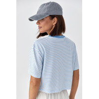 Футболка у смужку вільного крою  блакитний колір