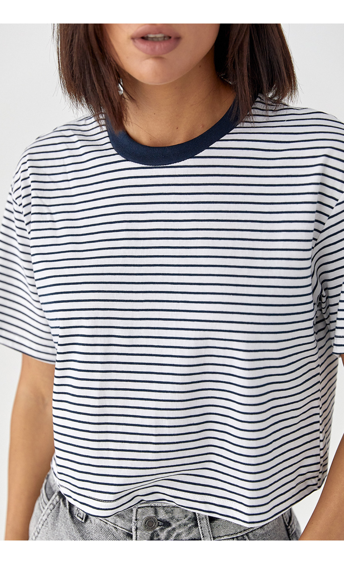 Футболка у смужку вільного крою  темносиній колір