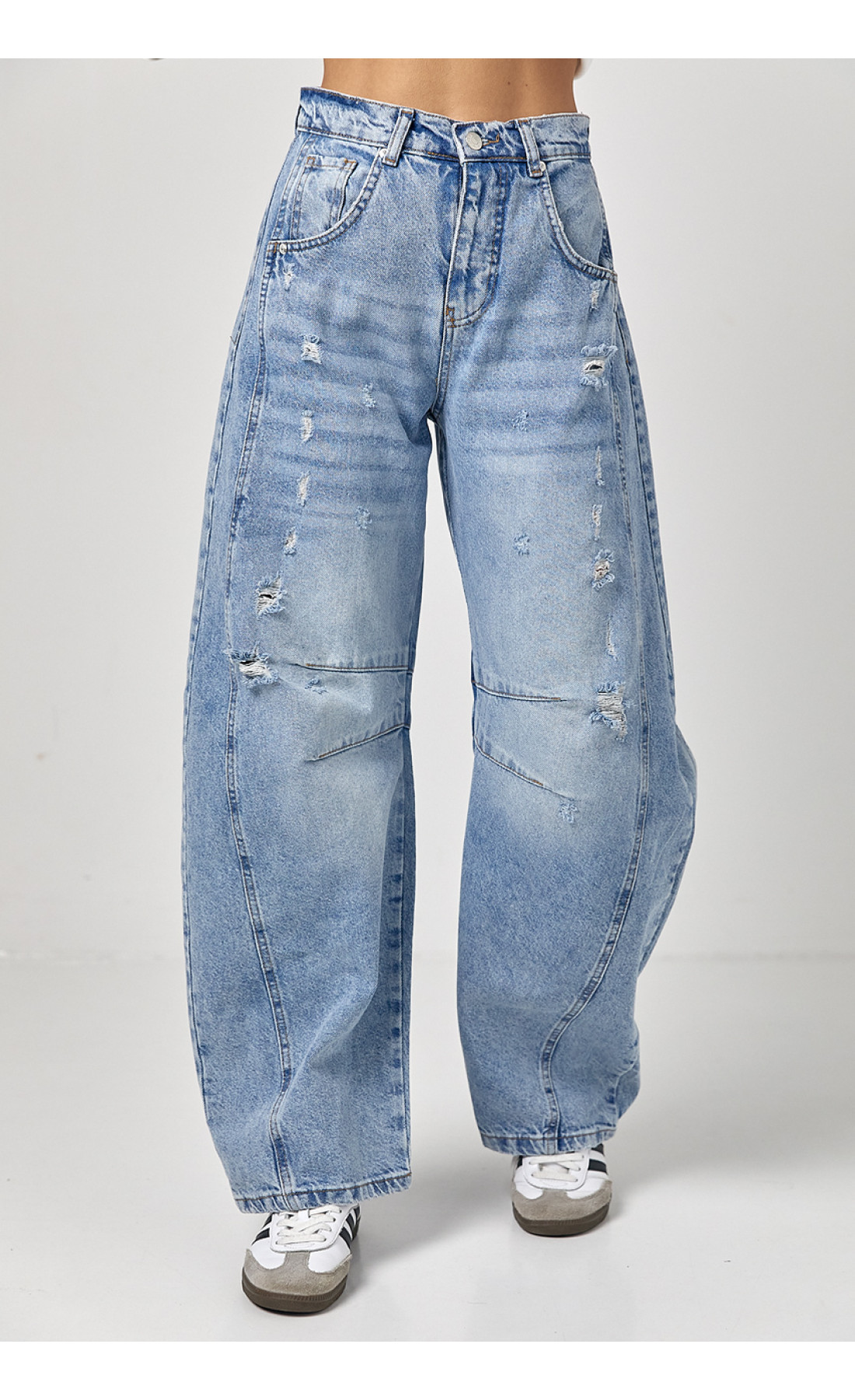 Джинси жіночі  Вaggy з рваним ефектом  джинс колір