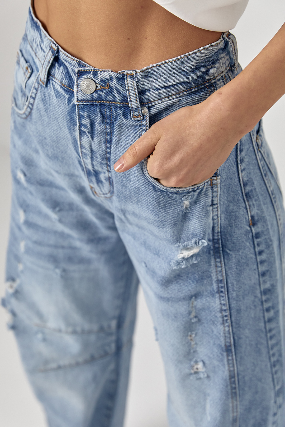 Джинси жіночі  Вaggy з рваним ефектом  джинс колір