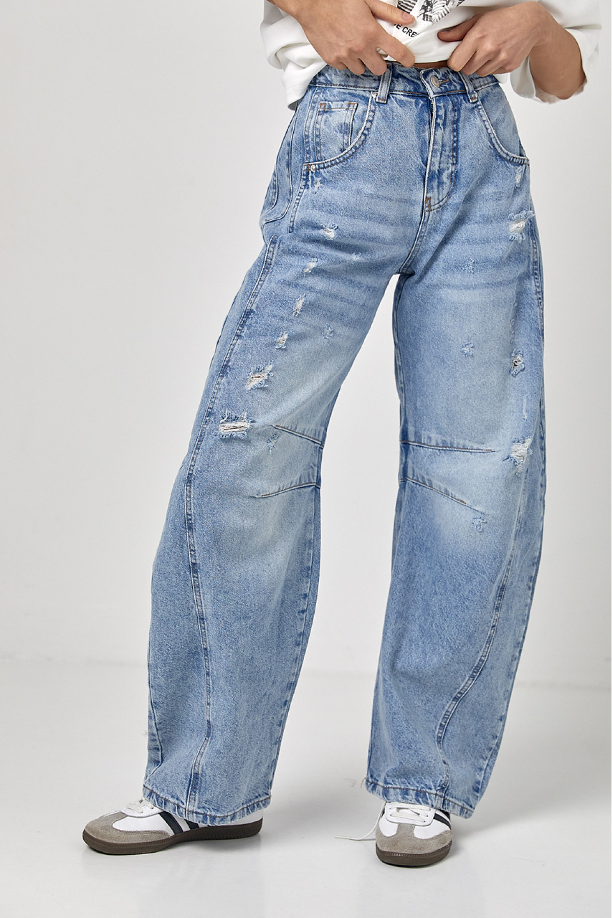 Джинси жіночі  Вaggy з рваним ефектом  джинс колір