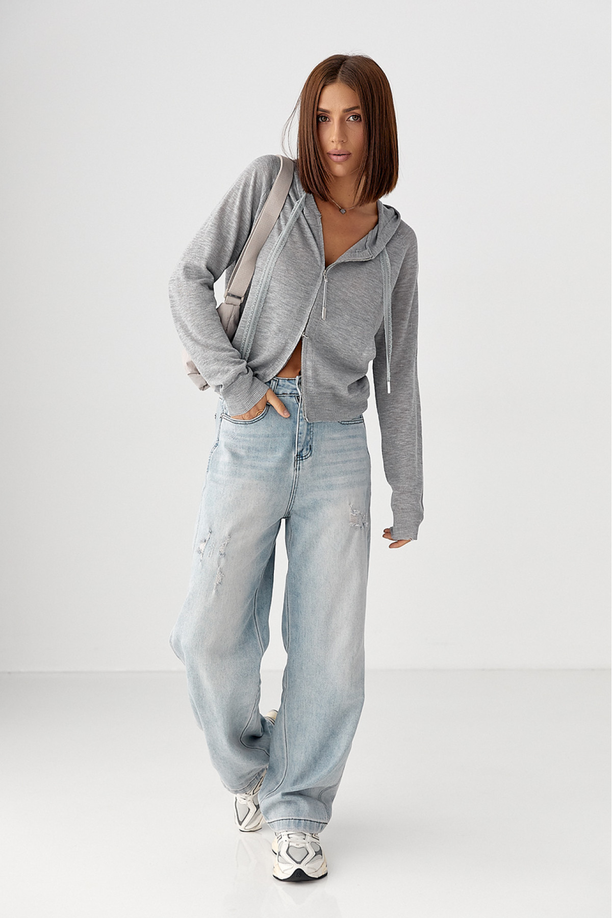 Джинси Baggy straight  із потертостями  блакитний колір