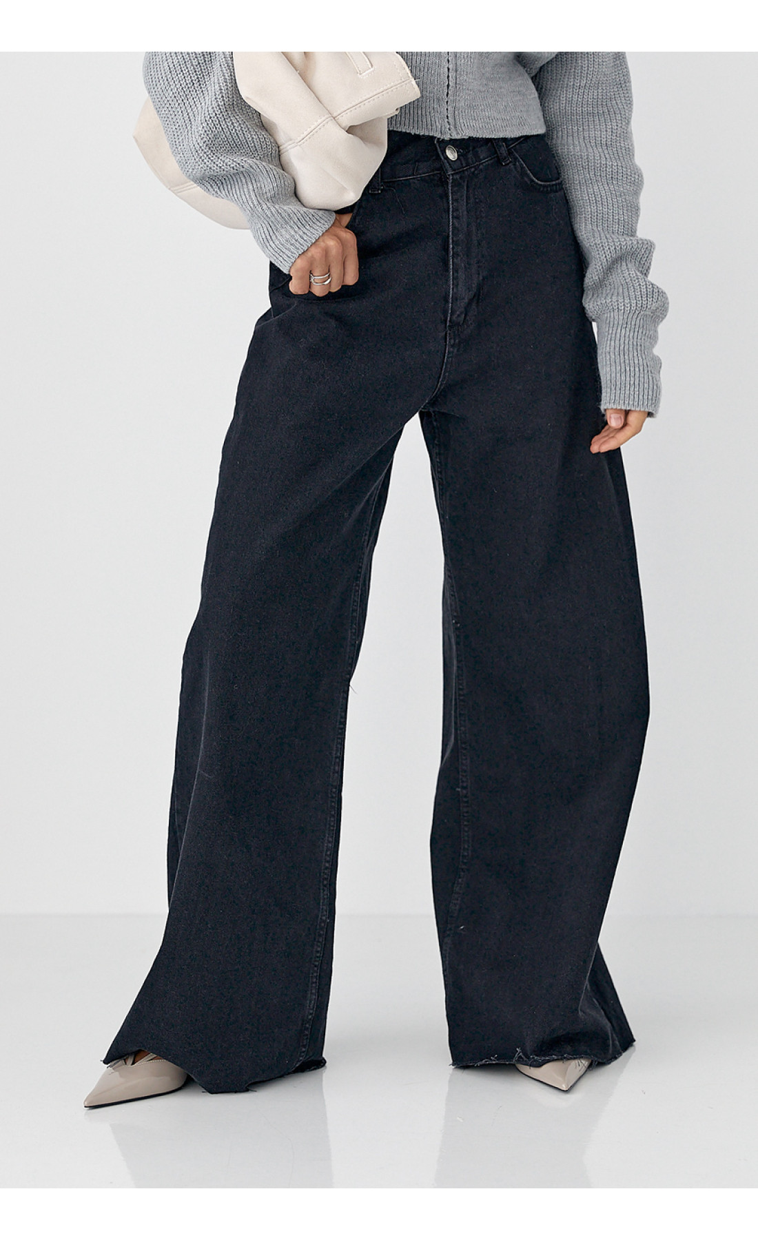 Чорні жіночі джинси Palazzo з необробленим низом  чорний колір