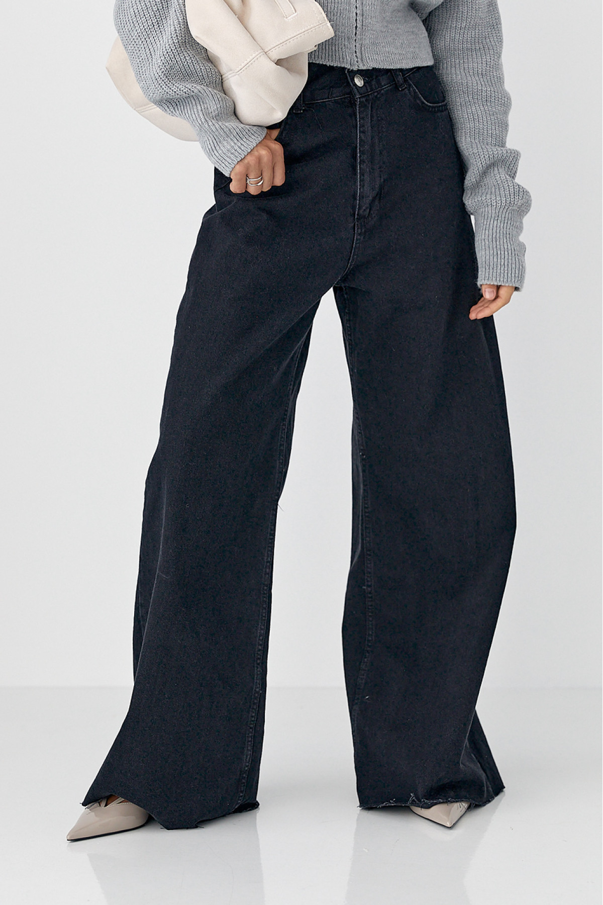 Чорні жіночі джинси Palazzo з необробленим низом  чорний колір