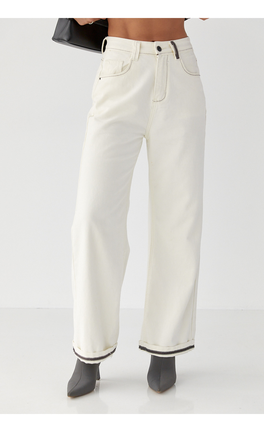 Жіночі жіночі джинсикюлоти з контрастиними швами  молочний колір