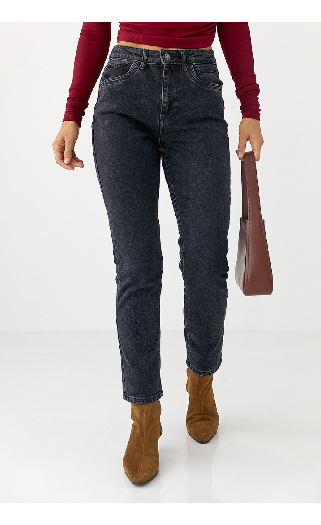 Жіночі жіночі джинси Mom Fit  чорний колір