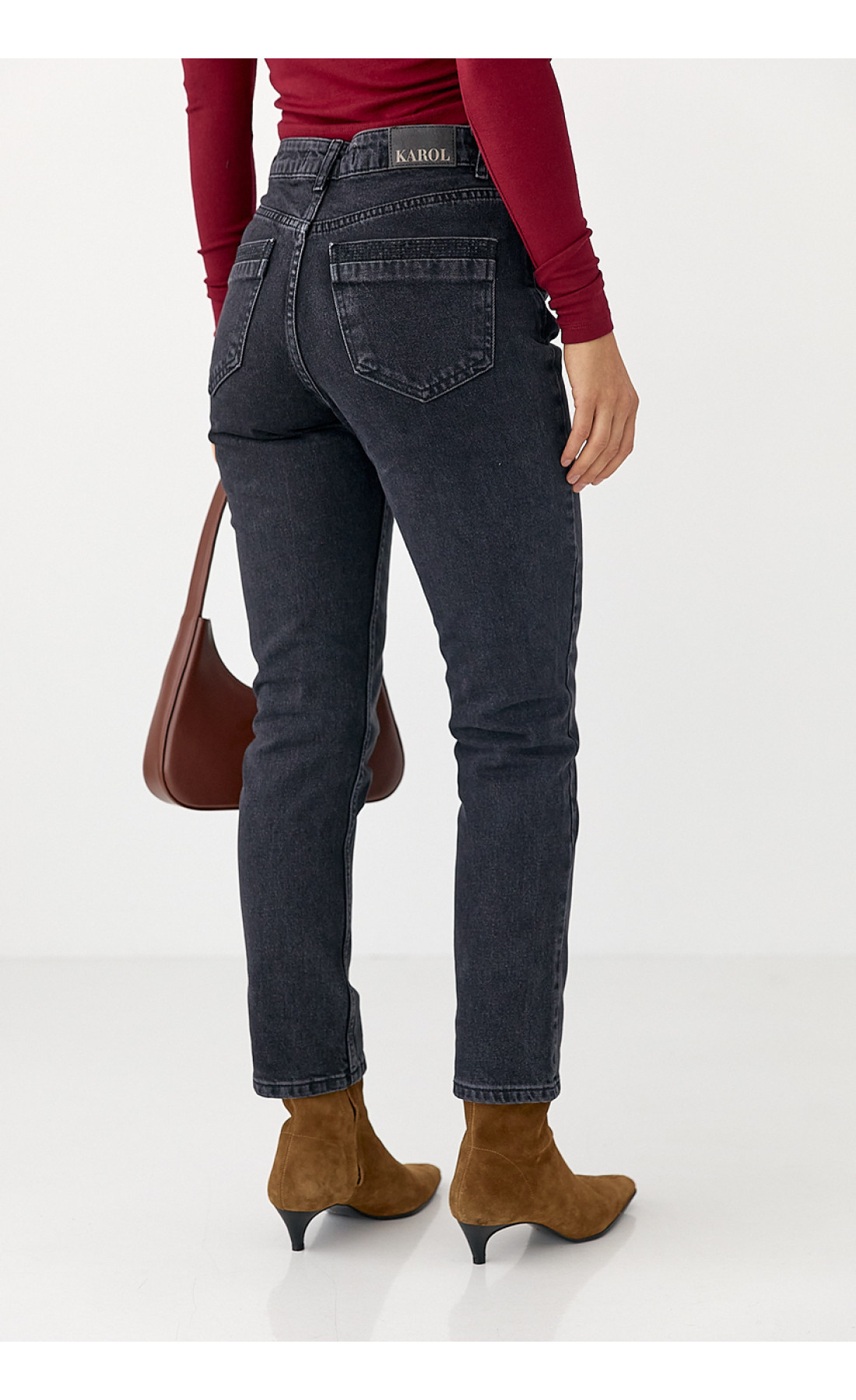 Жіночі жіночі джинси Mom Fit  чорний колір