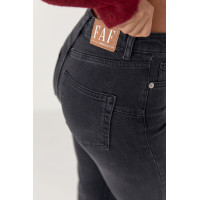 Жіночі прямі жіночі джинси з високою посадкою  чорний колір