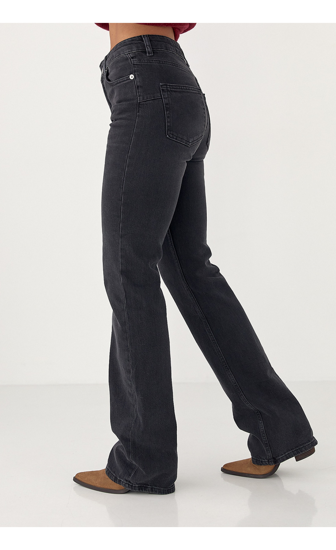 Жіночі прямі жіночі джинси з високою посадкою  чорний колір