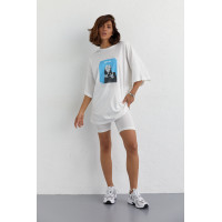 Костюм з футболкою oversize та велосипедками  молочний колір