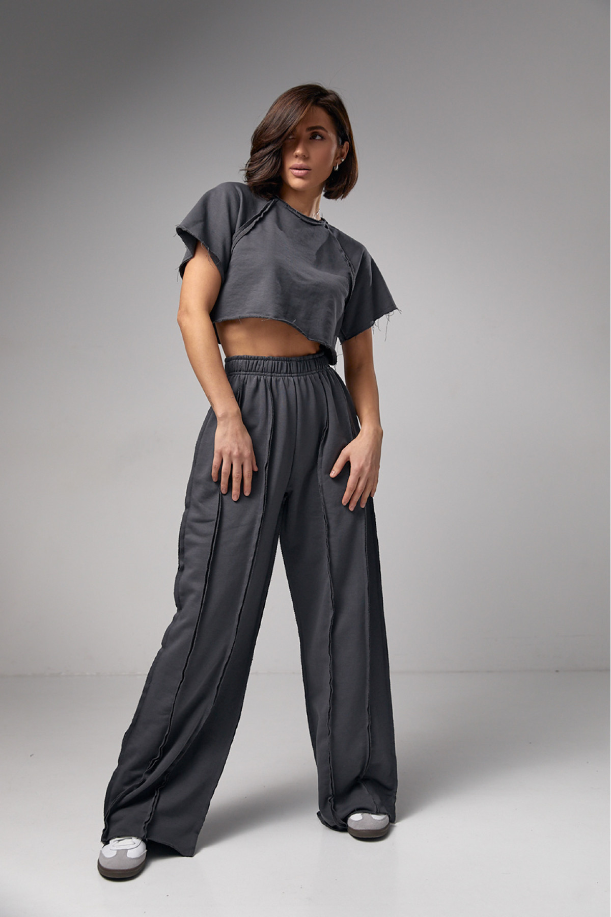 Жіночий трикотажний костюм у стилі grunge  темносірий колір