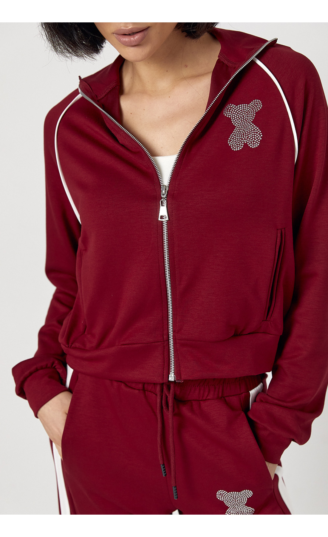 Спортивний костюм з ведмедиком із термостразів  бордо колір