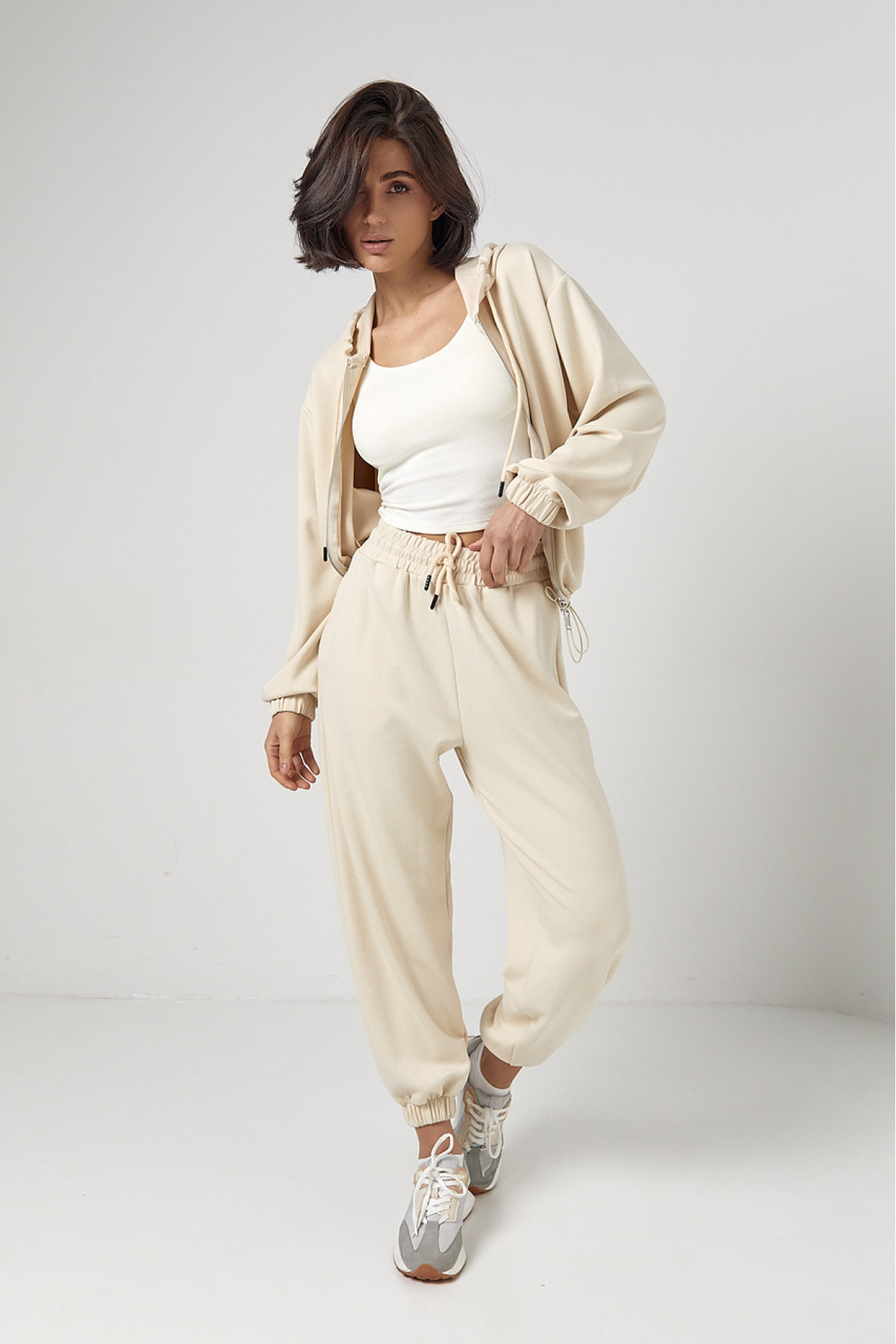 Спортивний костюм із джогерами та кофтою з капюшоном  бежевий колір