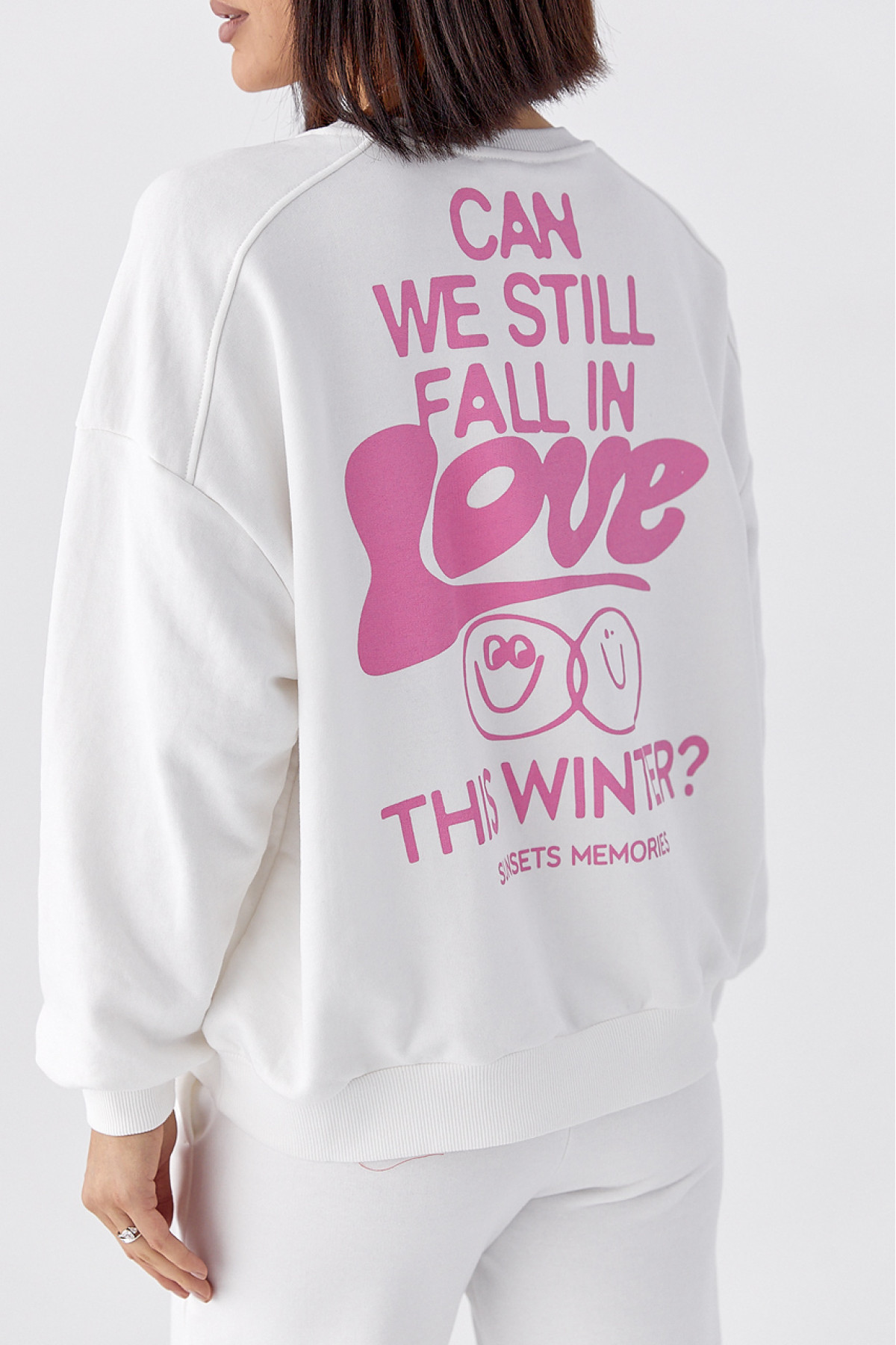 Жіночий спортивний костюм із джогерами та світшотом  молочний колір