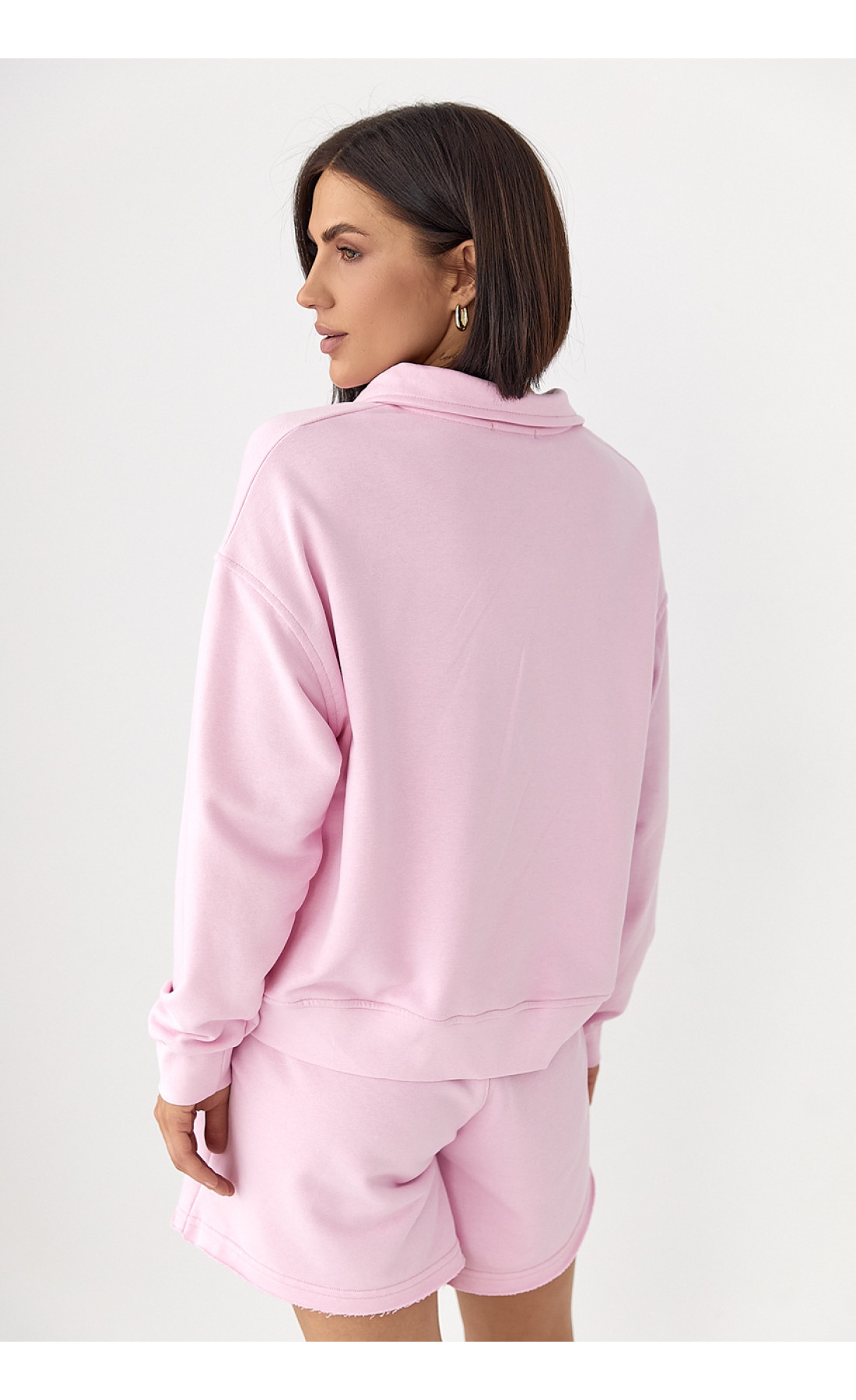 Костюм із шортами та світшотомполо  рожевий колір